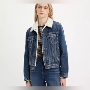 Levi's® Premium
ORIGINAL SHERPA TRUCKER JACKET